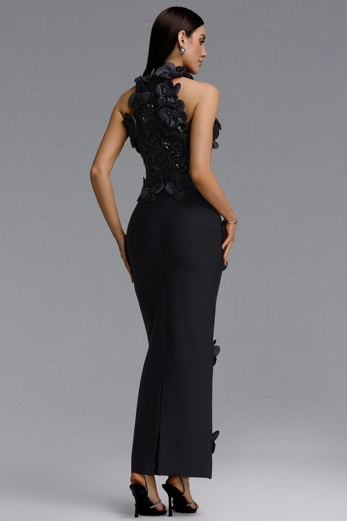 Giela Oria Pearl Floral Bandage Maxi Dress – Black