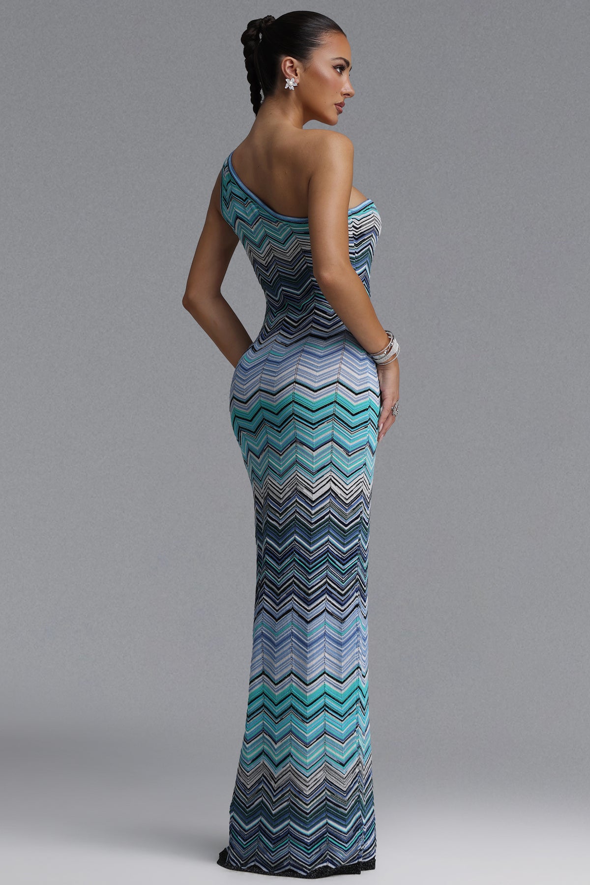 Raisin Chevron Print Knit Maxi Dress