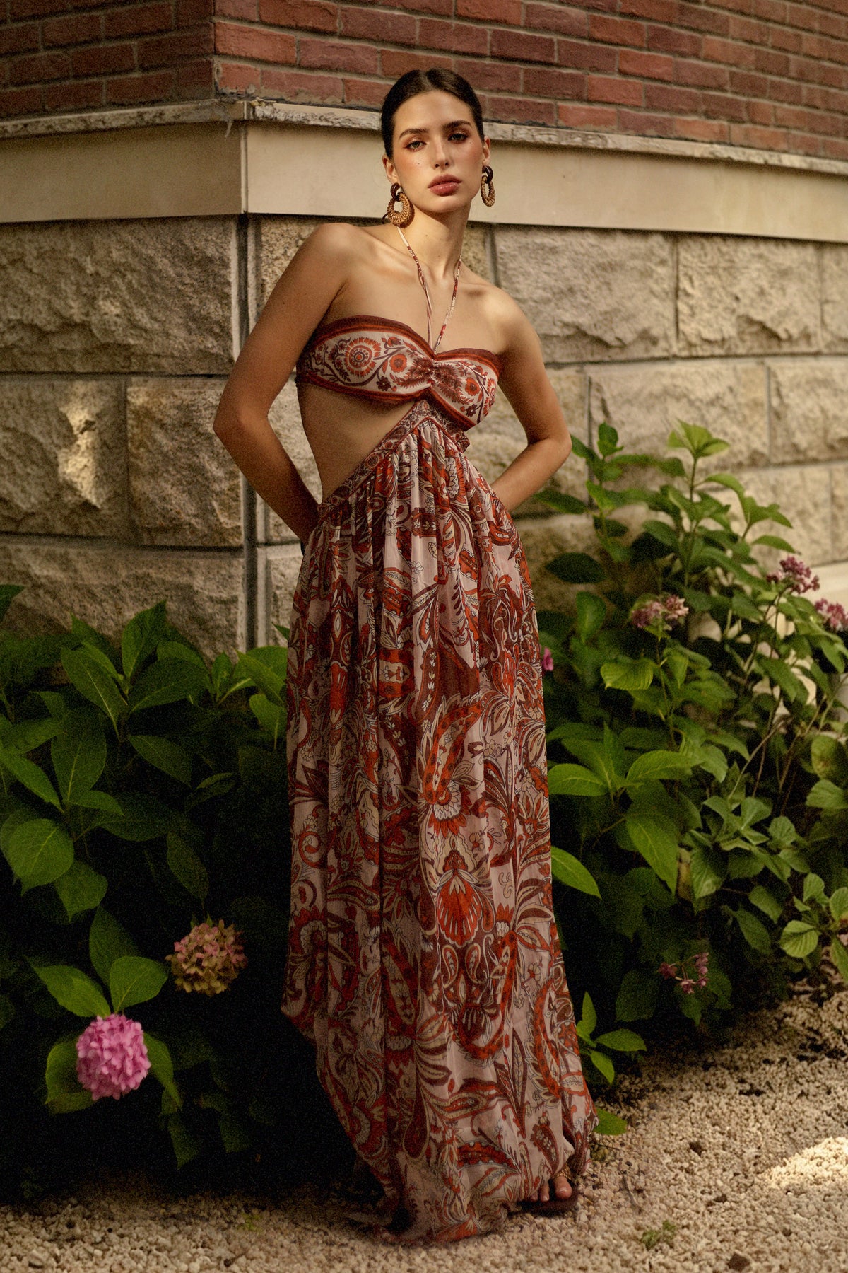 Polasa Flowy Sleeveless Floral Print Chiffon Maxi Dress